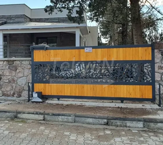 Yana kayar otomatik bahçe kapısı